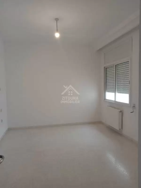 A louer un bel appartement à la Marsa plage