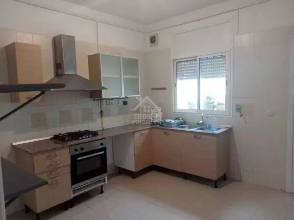 A louer un bel appartement à la Marsa plage