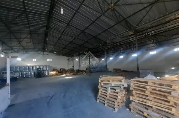 Un dépot de 1000 m² à louer à Nabeul