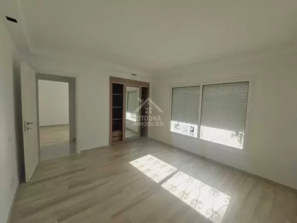 A louer un appartement s+2 à Gammarth supérieur