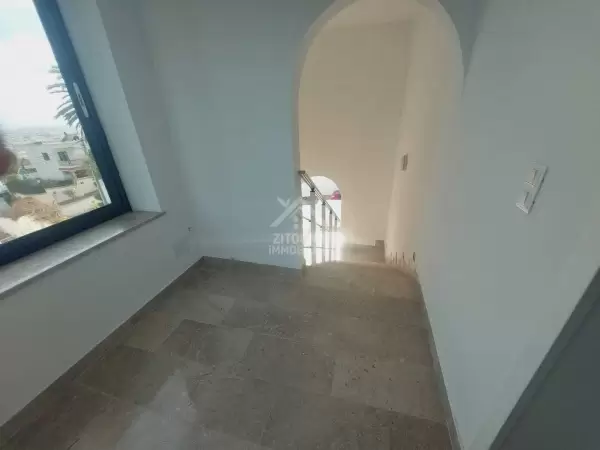 A louer un appartement s+2 à Gammarth supérieur