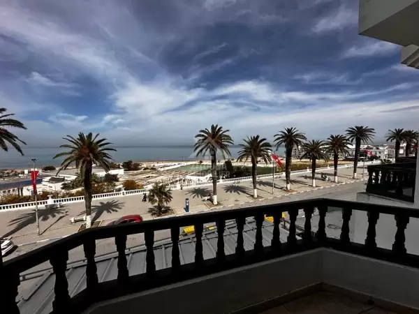 A louer un bel appartement s+3 avec vue sur mer à la Marsa