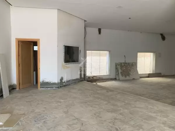 à louer Un local commercial à la soukra