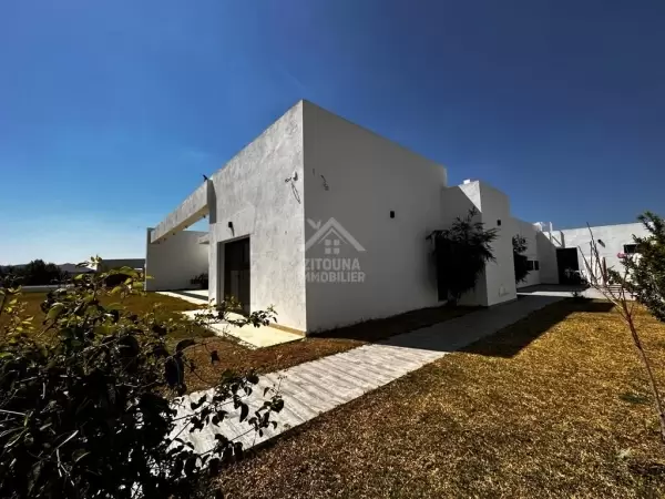 A vendre une villa de maître à Borj Touil