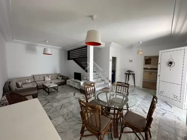 A louer un beau duplex avec jardin à la Marsa