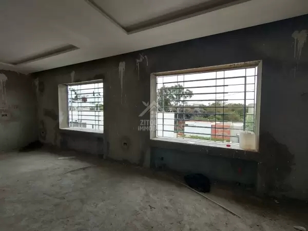 A Vendre une villa inachevée à Gammarth