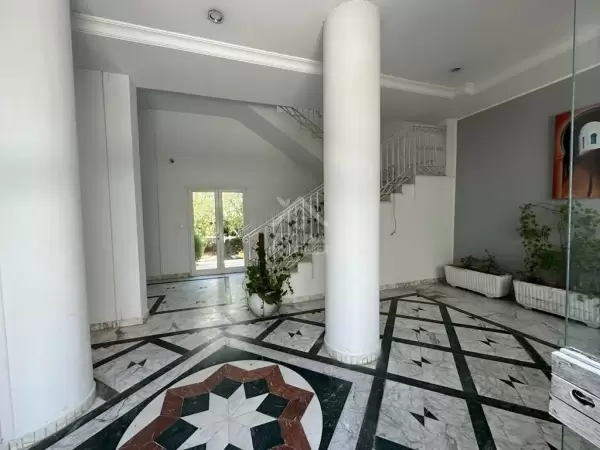 A louer un beau duplex aux berges du Lac 1