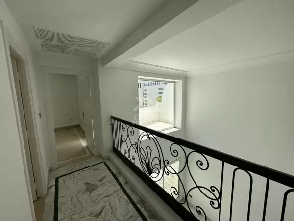 A louer un beau duplex aux berges du Lac 1