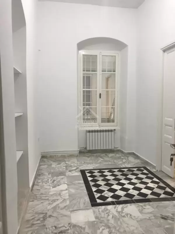 A LOUER une maison Vide / Meublée de style arabesque à la Marsa Safsaf