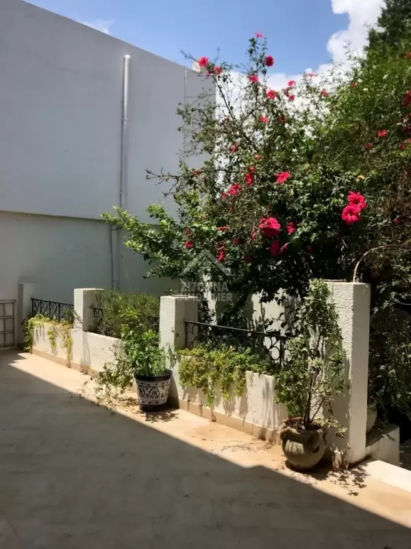 A LOUER Une maison meublée indépendante au RDC à la Marsa sidi Abdelaziz