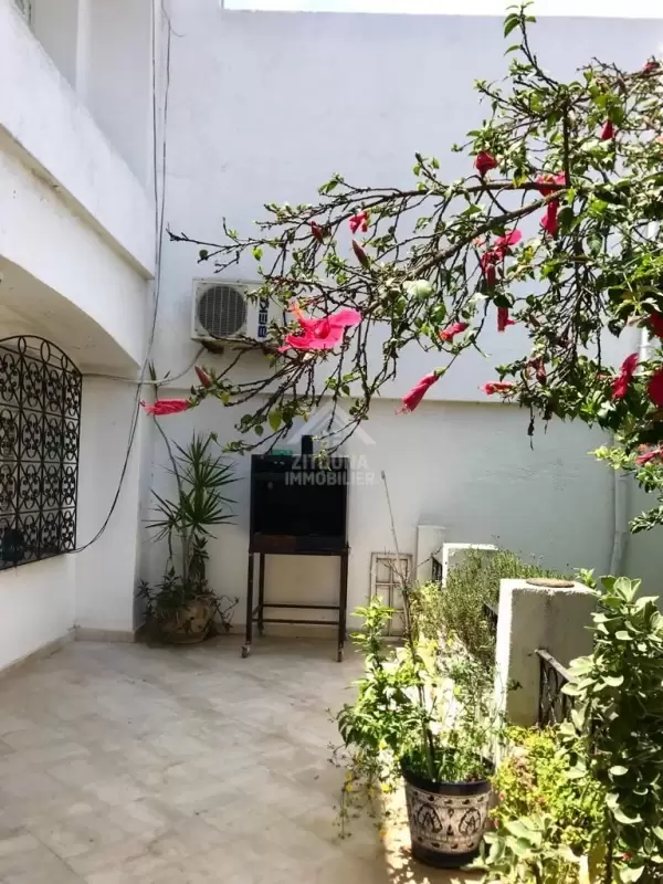 A LOUER Une maison meublée indépendante au RDC à la Marsa sidi Abdelaziz