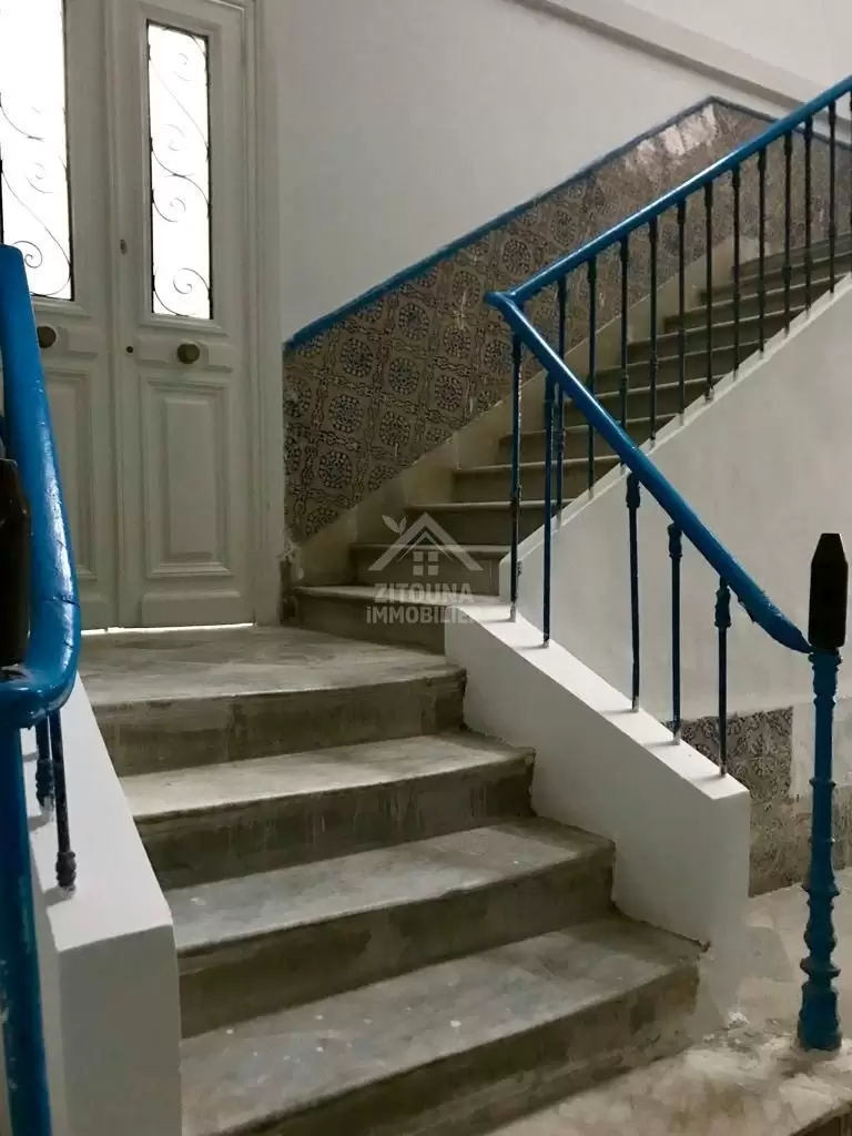A LOUER une maison Vide / Meublée de style arabesque à la Marsa Safsaf