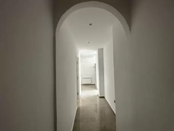 A louer une villa de charme avec piscine à la Soukra