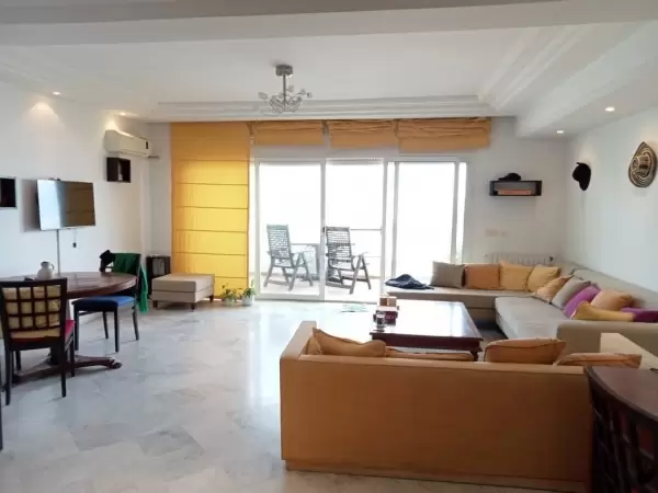 A louer un appartement S+3 meublé avec vue mer à la Marsa corniche