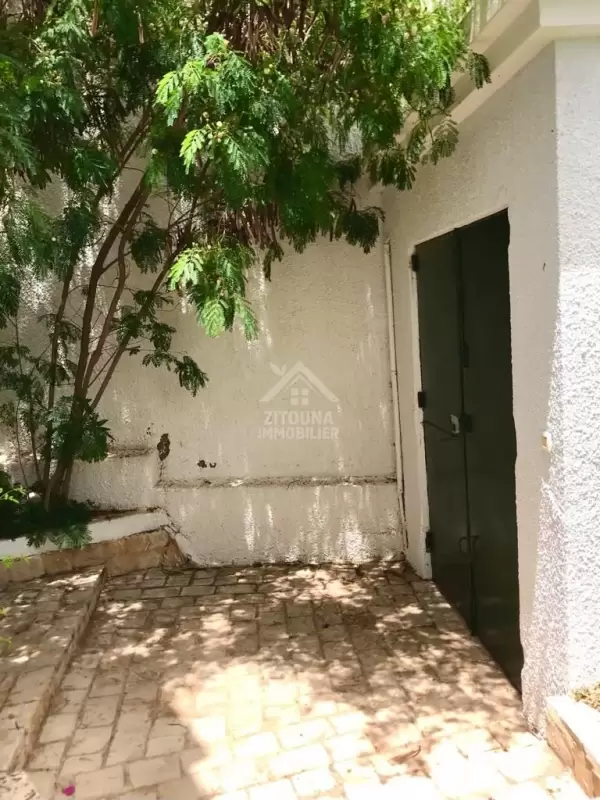 A LOUER une magnifique villa à Gammarth supérieur