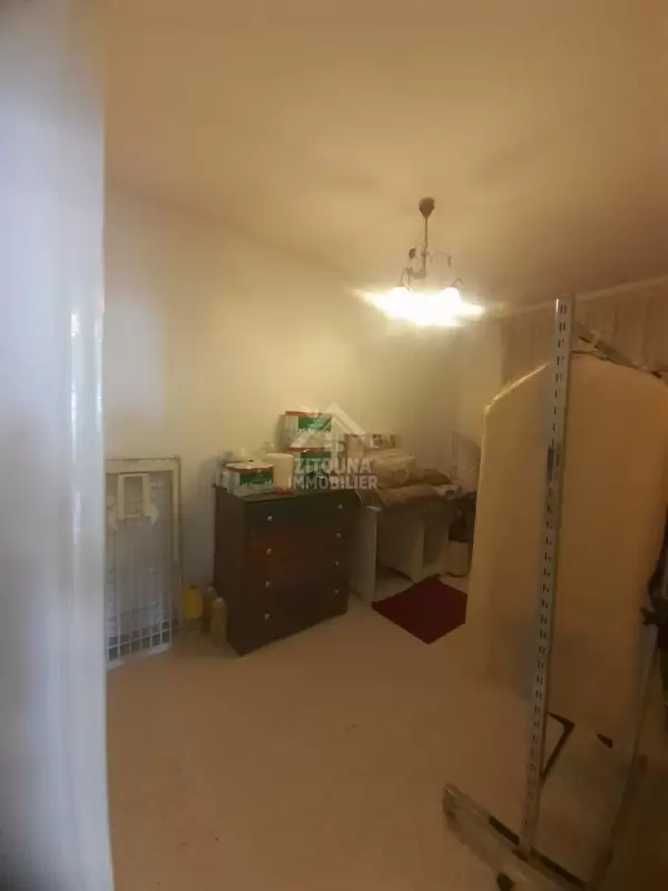 A louer un étage de villa S+3 à la Marsa stade