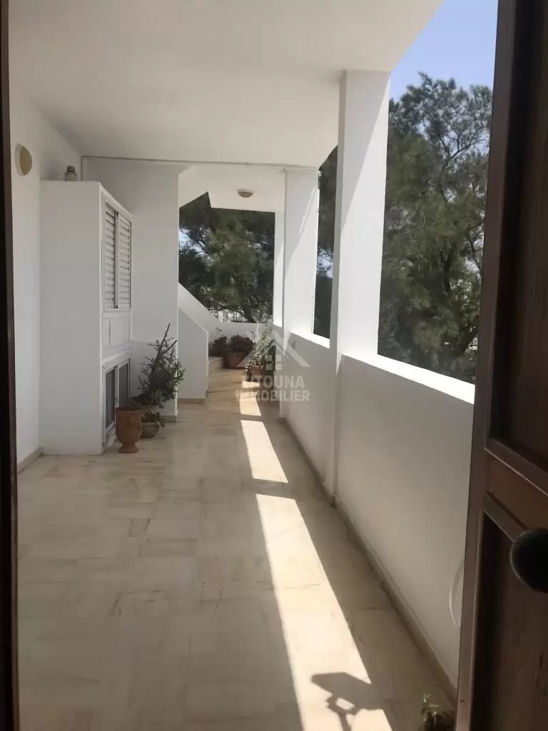 A Louer un appartement meublé à la Marsa