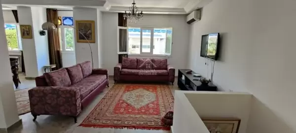 A louer un bel appartement meublé à Sidi Bousaid avec une belle terrasse