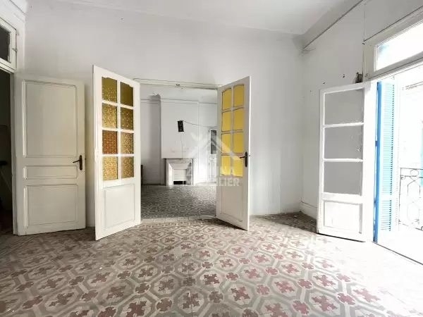 A louer un appartement s+4 au centre ville Tunis