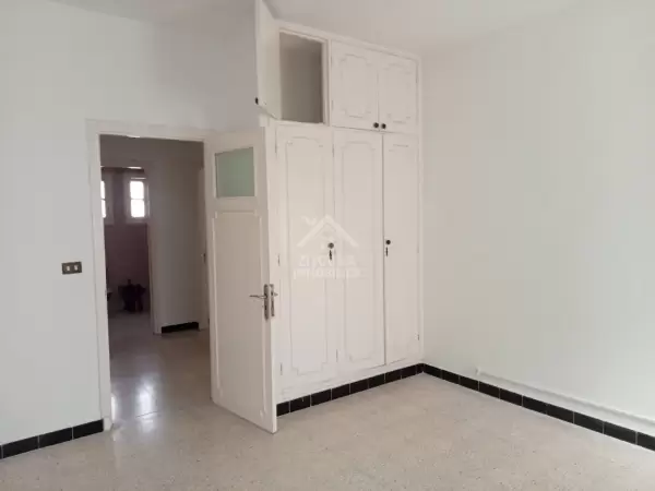 A louer un étage de villa à La Marsa proche du lycée Gustave Flaubert