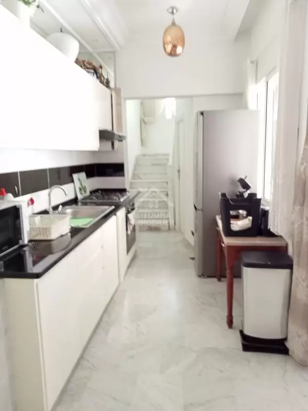 A louer un beau duplex meublé à la Marsa Plage
