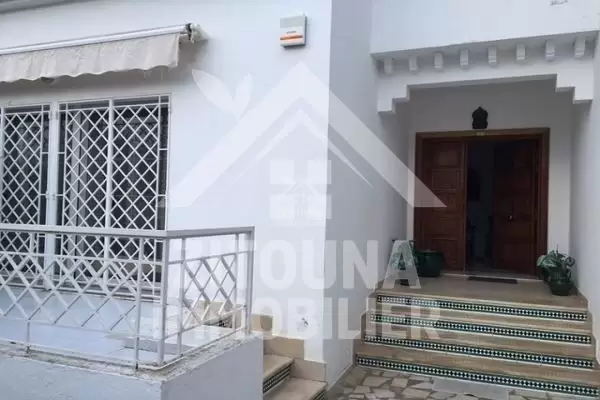 A louer un beau duplex richement meublé