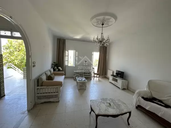 A louer un étage de villa à La Marsa ville