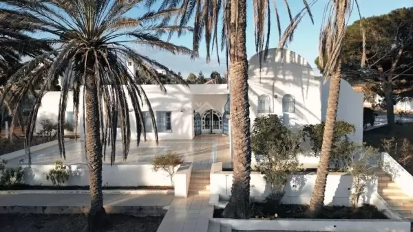 A la location la demeure des cinq palimiers à Chott Meriem Sousse