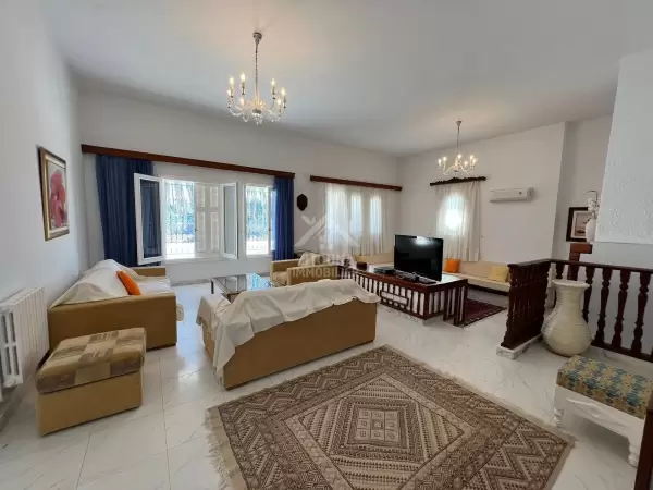 A la location la demeure des cinq palimiers à Chott Meriem Sousse