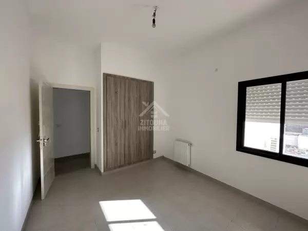 A louer un bel appartement aux jardins de carthage