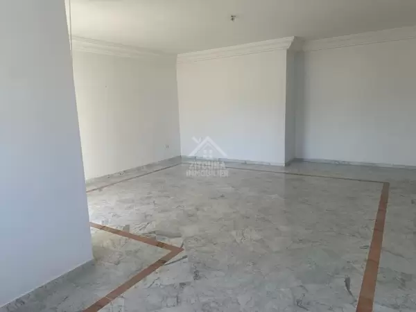 A Vendre un bel appartement aux Berges du lac 2