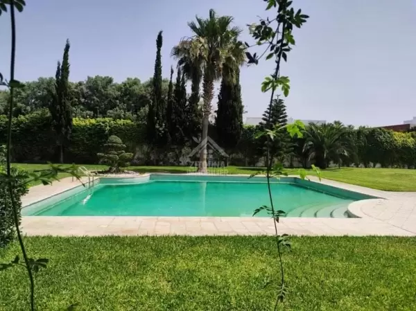 A louer Un loft meublé à La Soukra
