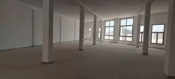 A Louer un immeuble R+2 à la Soukra