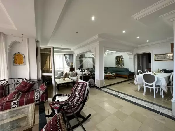 A Vendre une grande villa à Raoued