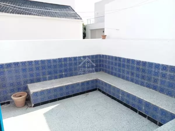 A louer un appartement s+3 à la Marsa