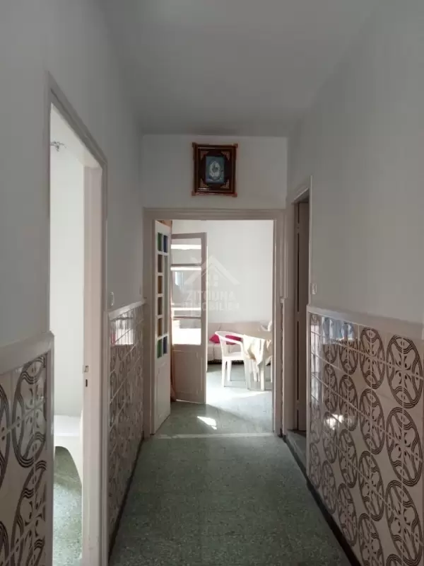 A louer un appartement s+3 à la Marsa
