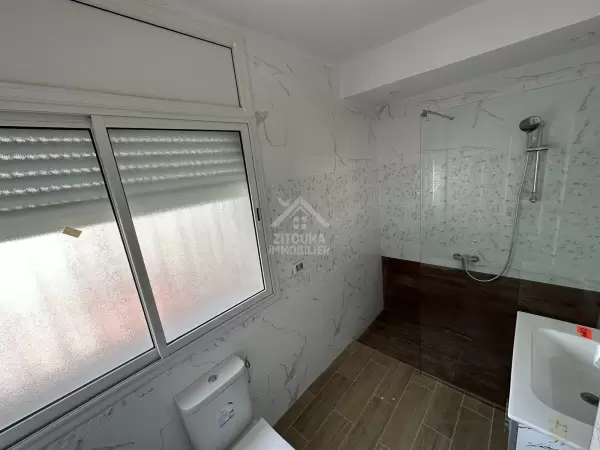 A louer un appartement jamais habite à la Marsa ville