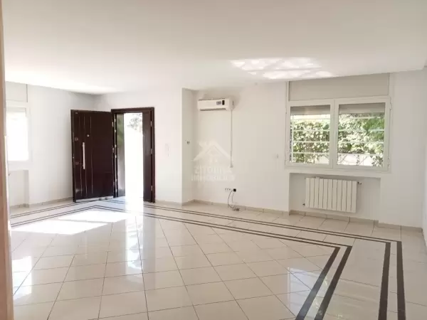 A louer une villa à Gammarth Supérieur