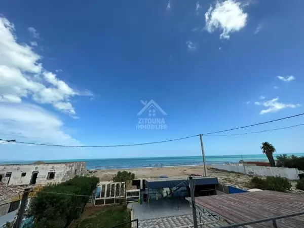 A louer des appartements à Raoued  plage