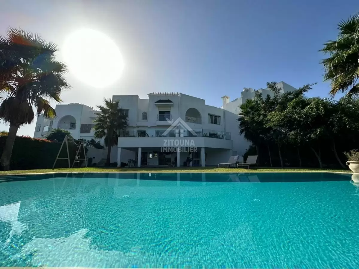 Une belle Villa de charme au Golden Tulip Gammarth