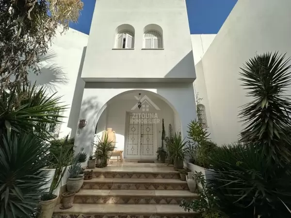 Une belle Villa de charme au Golden Tulip Gammarth