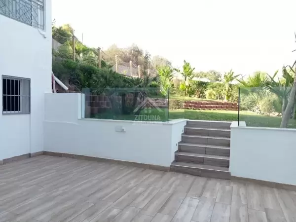 A louer un appartement s+3 avec jardin à la Marsa