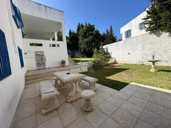 A vendre une belle villa à Sidi Bou Said