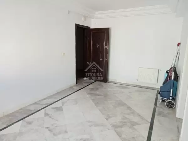A Louer un appartement S+1 à l'aouina