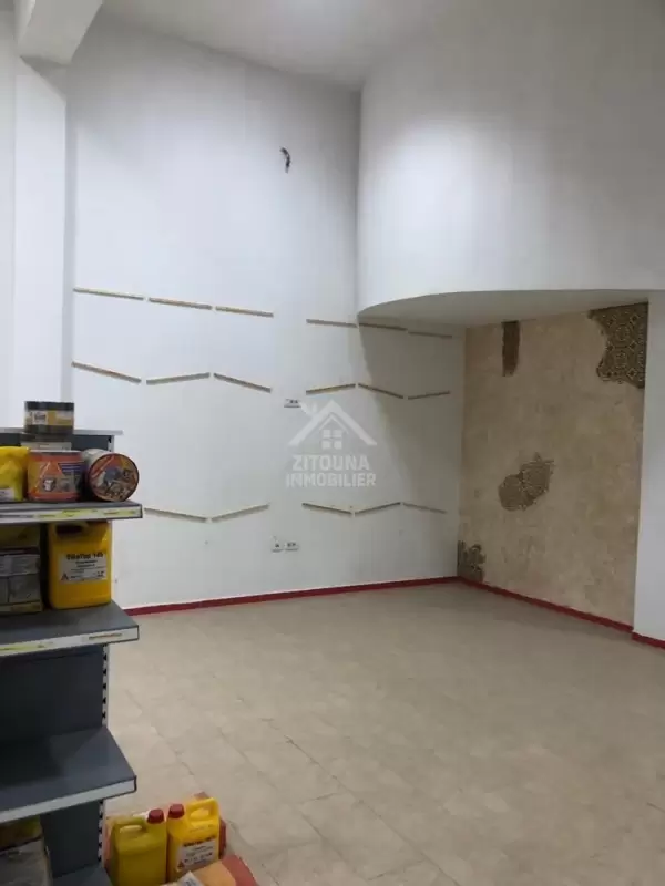 A louer un local commercial à Dar Fadhal