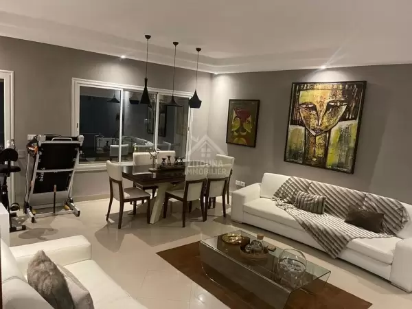 À louer un luxueux S+3 meublé aux jardins de Carthage