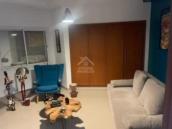 À louer un luxueux S+3 meublé aux jardins de Carthage