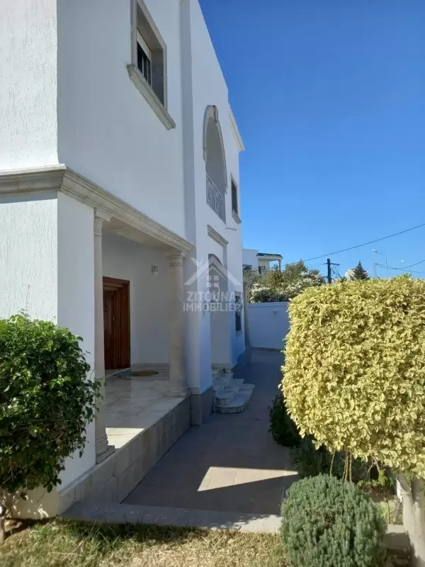 A louer une belle villa à Notre Dame