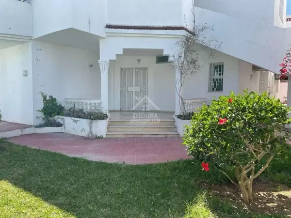 A vendre une maison à la soukra