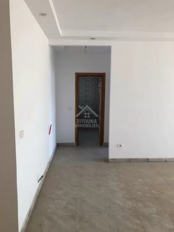 A louer un appartement S+2 neuf à Bhar Lazreg